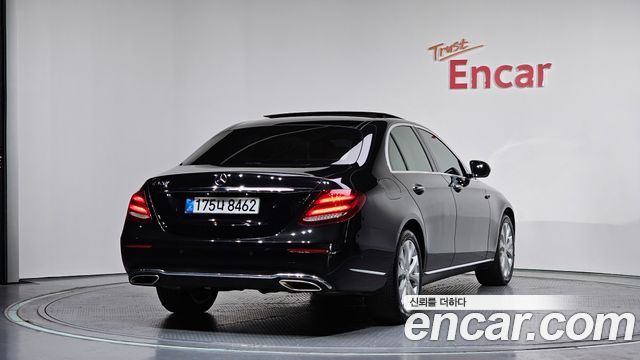 Mercedes-Benz E-Class E300 Exclusive