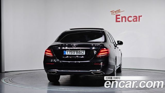 Mercedes-Benz E-Class E300 Exclusive