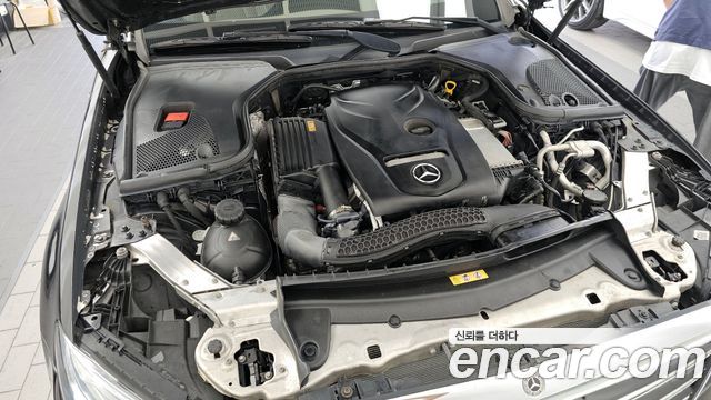 Mercedes-Benz E-Class E300 Exclusive