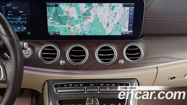 Mercedes-Benz E-Class E300 Exclusive
