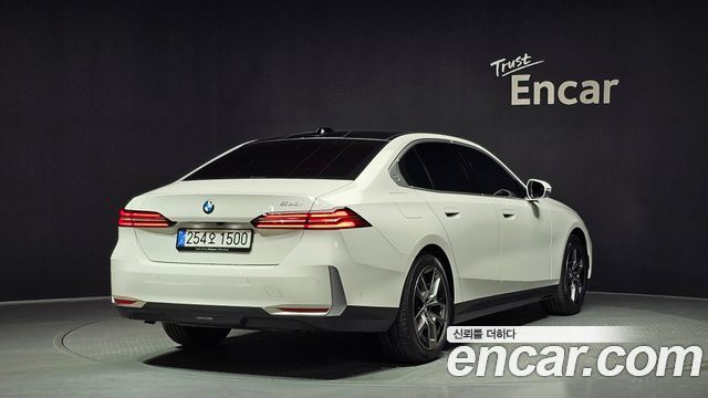 BMW 5-Series 520i