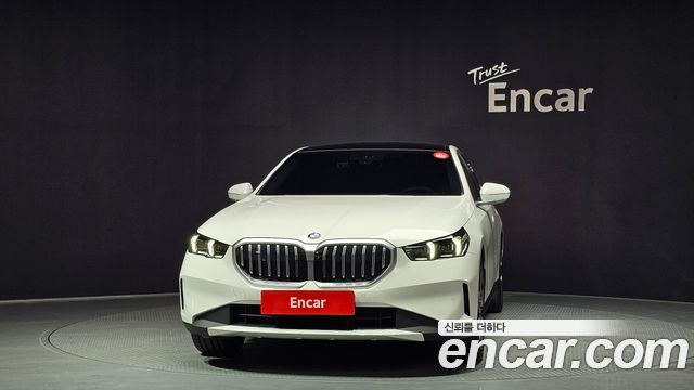BMW 5-Series 520i