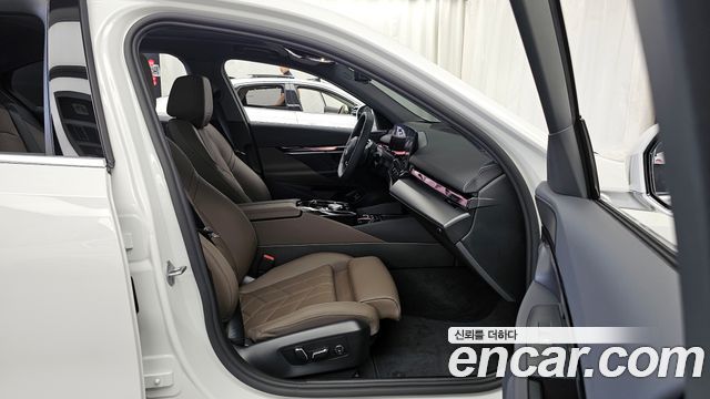 BMW 5-Series 520i