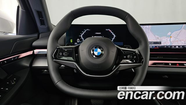 BMW 5-Series 520i