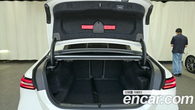 BMW 5-Series 520i