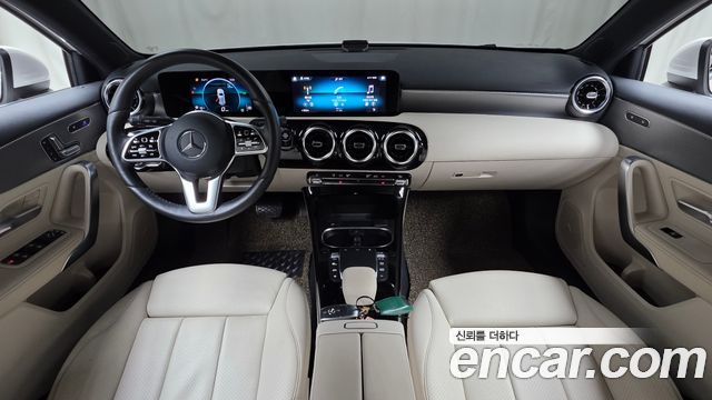 Mercedes-Benz A-Class A220 Hatchback