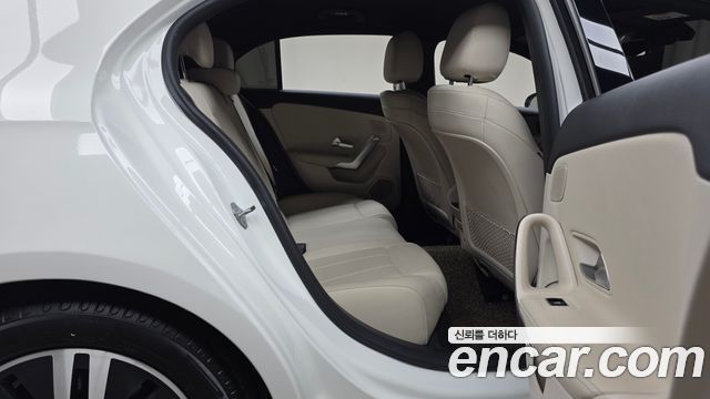 Mercedes-Benz A-Class A220 Hatchback