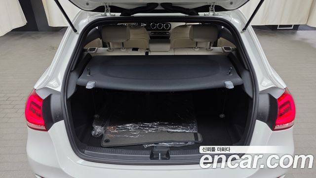 Mercedes-Benz A-Class A220 Hatchback