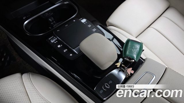Mercedes-Benz A-Class A220 Hatchback