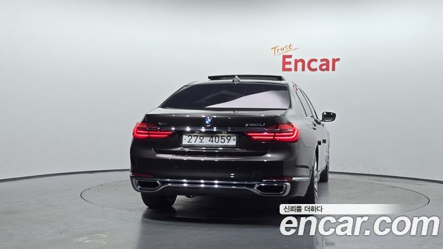 BMW 7-Series 750Li xDrive
