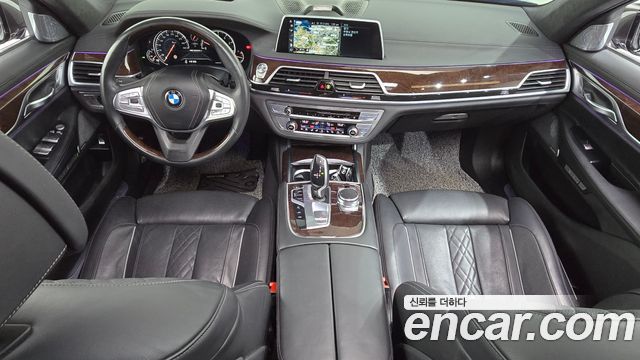 BMW 7-Series 750Li xDrive