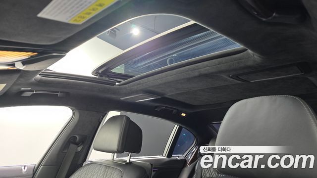 BMW 7-Series 750Li xDrive