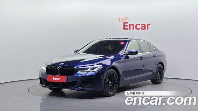 BMW 5-Series 520i Luxury