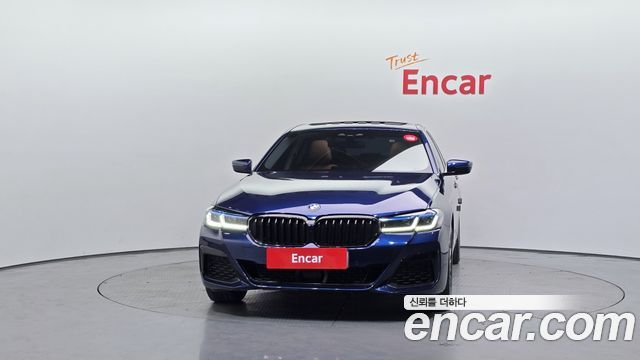 BMW 5-Series 520i Luxury