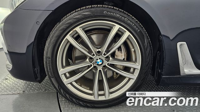 BMW 7-Series 740Li xDrive M Sport Package
