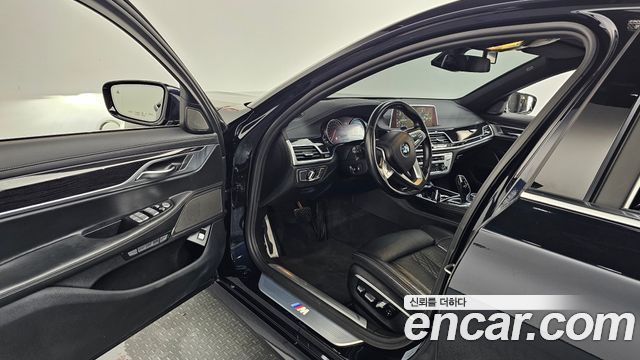 BMW 7-Series 740Li xDrive M Sport Package