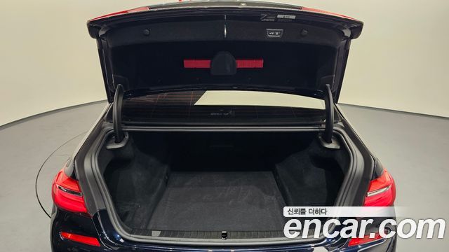 BMW 7-Series 740Li xDrive M Sport Package