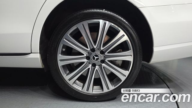 Mercedes-Benz E-Class E450 4MATIC Exclusive