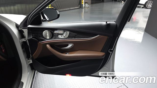 Mercedes-Benz E-Class E450 4MATIC Exclusive