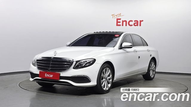 Mercedes-Benz E-Class E300 4MATIC Exclusive