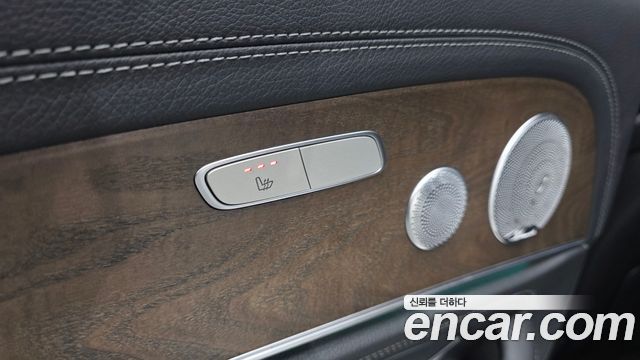 Mercedes-Benz E-Class E300 4MATIC Exclusive