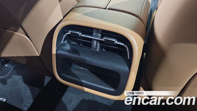 Mercedes-Benz E-Class E300 4MATIC AMG Line