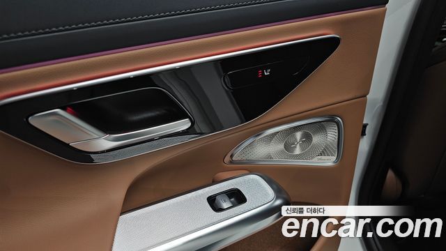 Mercedes-Benz E-Class E300 4MATIC AMG Line