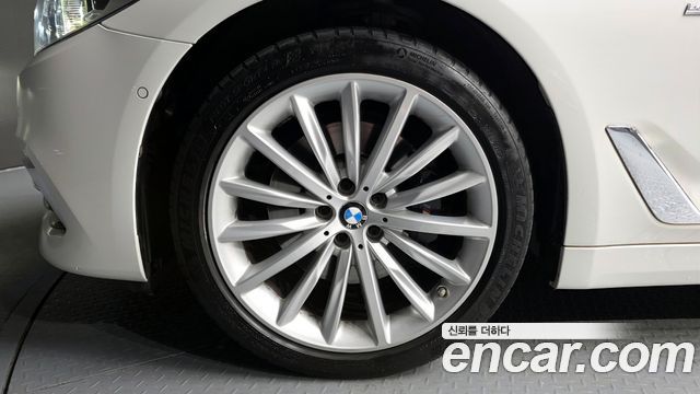 BMW 5-Series 530d Luxury Plus