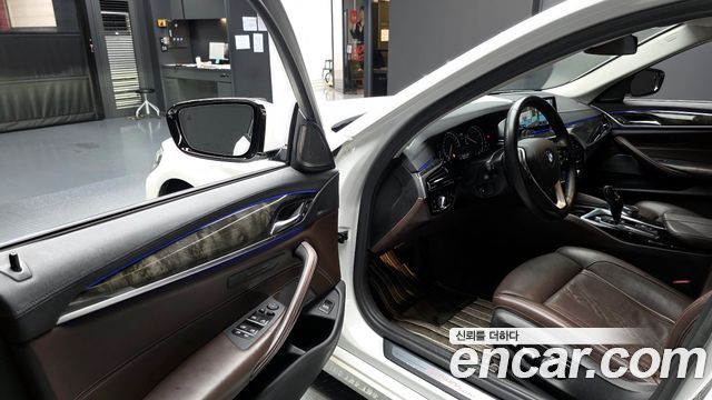 BMW 5-Series 530d Luxury Plus
