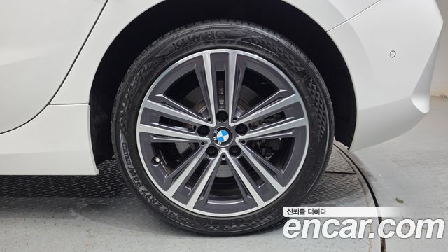 BMW 1-Series 120i Advantage
