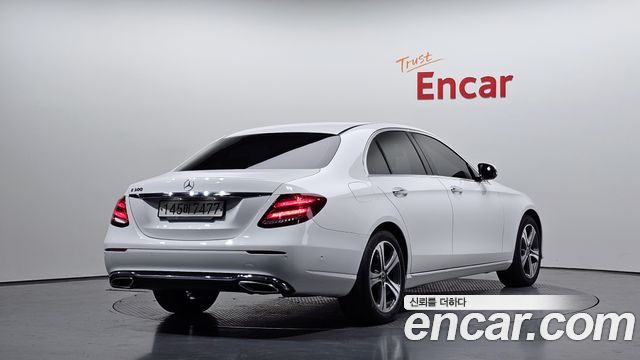 Mercedes-Benz E-Class E300 Avantgarde
