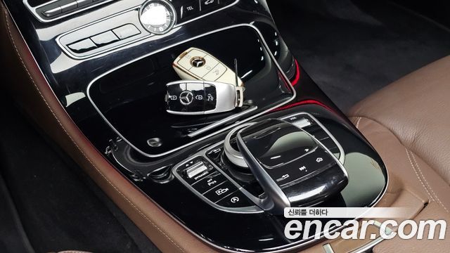 Mercedes-Benz E-Class E300 Avantgarde