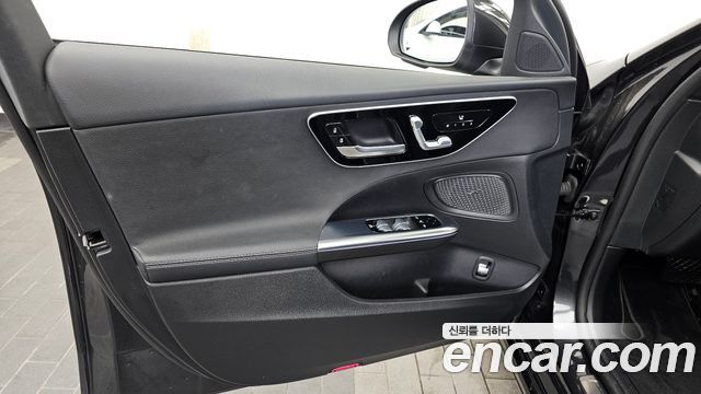 Mercedes-Benz C-Class C300 4MATIC Avantgarde