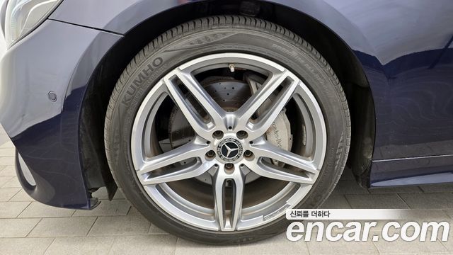 Mercedes-Benz E-Class E220d Coupe