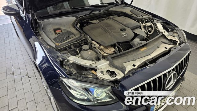 Mercedes-Benz E-Class E220d Coupe