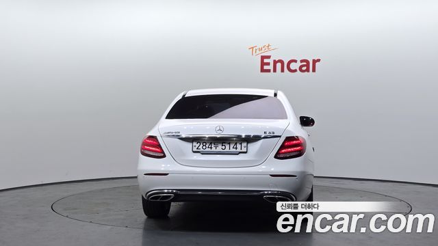 Mercedes-Benz E-Class E220d Avantgarde