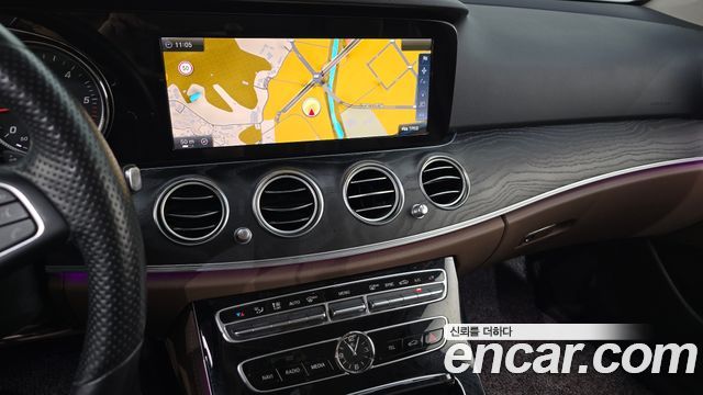 Mercedes-Benz E-Class E220d Avantgarde
