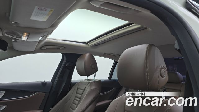 Mercedes-Benz E-Class E220d Avantgarde