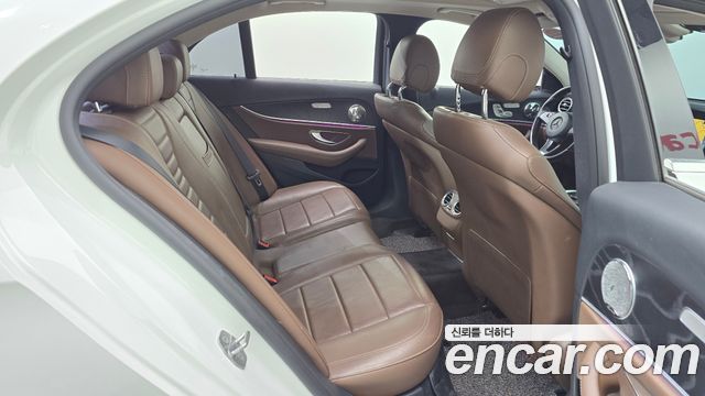 Mercedes-Benz E-Class E220d Avantgarde