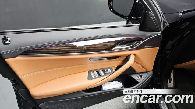 BMW 5-Series 520i M Sport