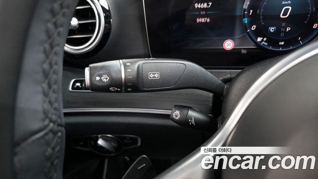 Mercedes-Benz E-Class E300 4MATIC Avnatgarde