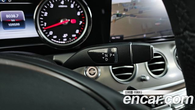 Mercedes-Benz E-Class E200 Avantgarde