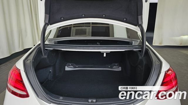 Mercedes-Benz E-Class E200 Avantgarde