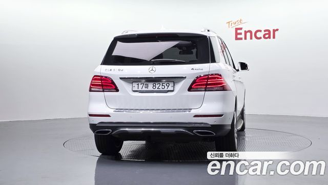 Mercedes-Benz GLE-Class GLE350 d 4MATIC