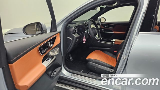Mercedes-Benz GLC-Class GLC300 4MATIC AMG Line