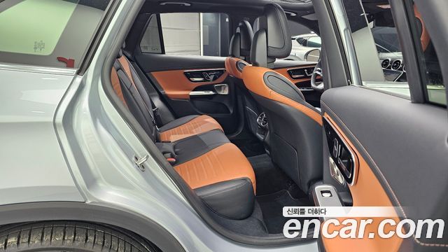 Mercedes-Benz GLC-Class GLC300 4MATIC AMG Line