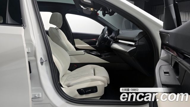 BMW 5-Series 520i M Sport