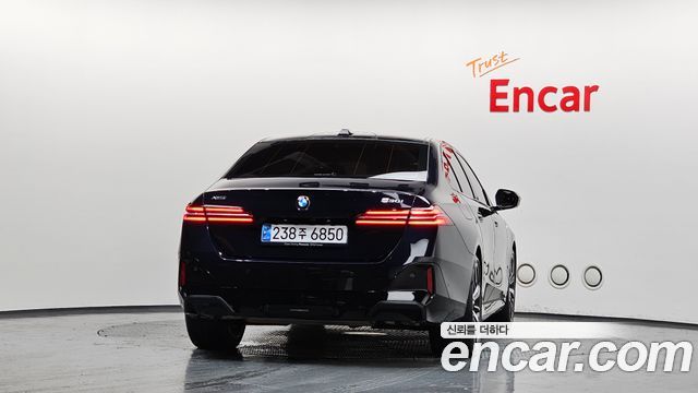 BMW 5-Series 530i xDrive M Sport