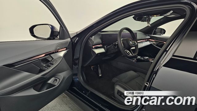 BMW 5-Series 530i xDrive M Sport