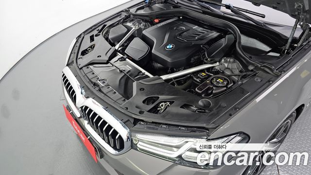BMW 5-Series 520i M Sport